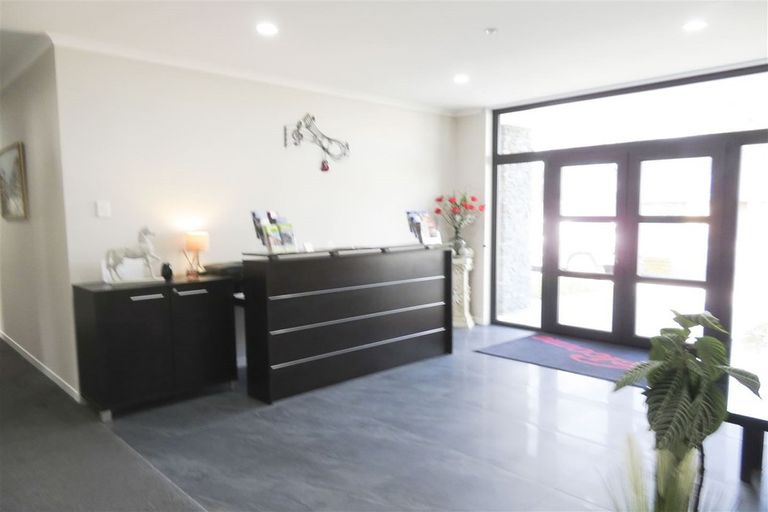 Photo of property in 71 Hokonui Drive, Gore, 9710