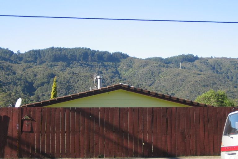 Photo of property in 155b George Street, Stokes Valley, Lower Hutt, 5019