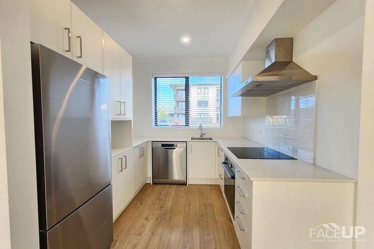 Photo of property in 62 Walter Merton Road, Hobsonville, Auckland, 0616