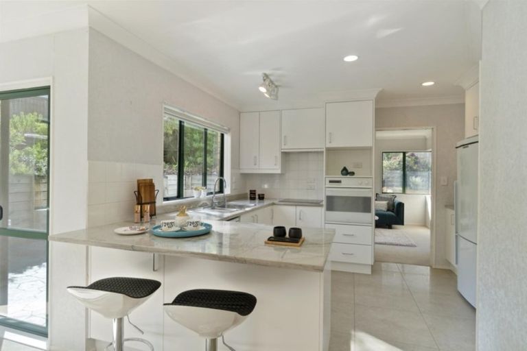 Photo of property in 30 Millstream Drive, Henderson, Auckland, 0610