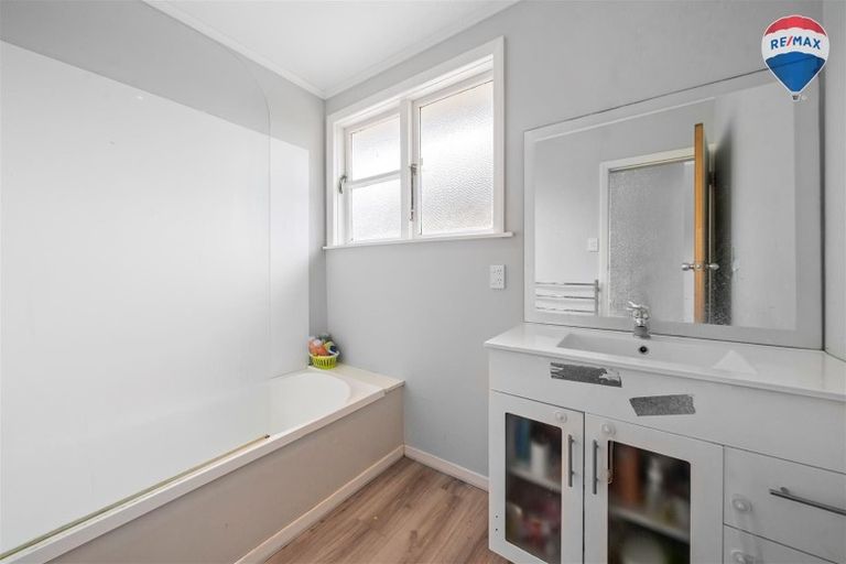 Photo of property in 1/270 Oxford Terrace, Avalon, Lower Hutt, 5011