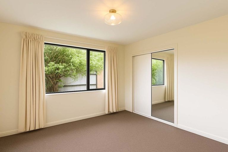 Photo of property in 2/10 Sefton Street, Belfast, Christchurch, 8051