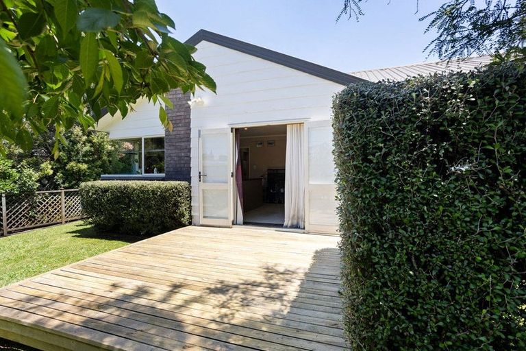 Photo of property in 54 Browning Street, Leamington, Cambridge, 3432