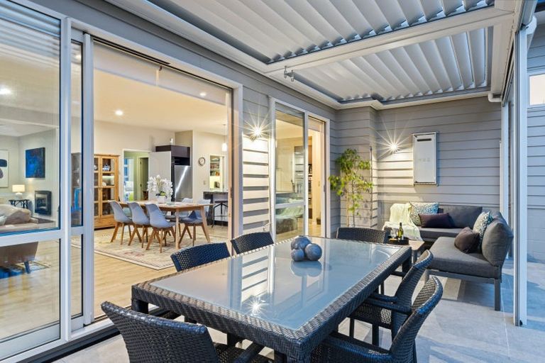 Photo of property in 4 Manhattan Rise, Orewa, 0931