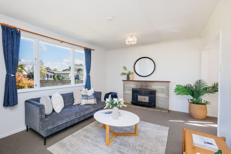 Photo of property in 20 Pinedale Parade, Milson, Palmerston North, 4414