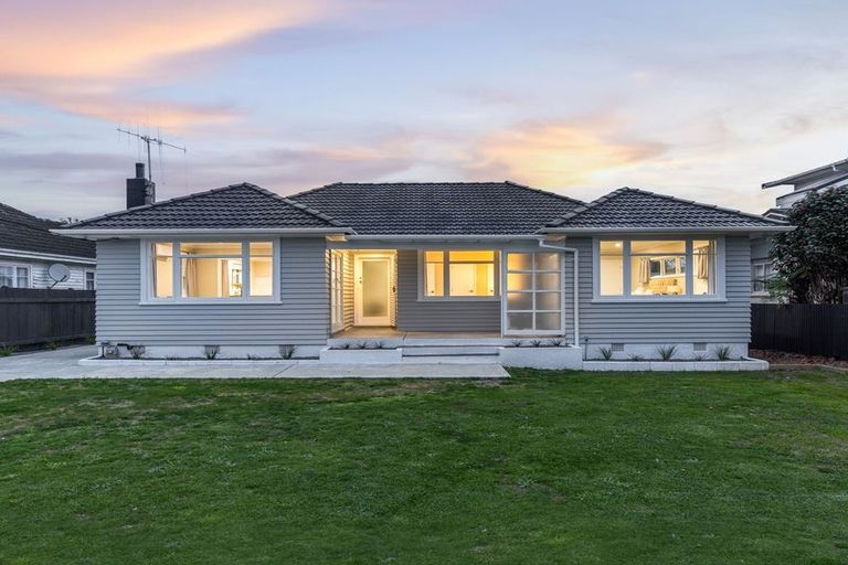 Photo of property in 11 Read Street, Levin, 5510