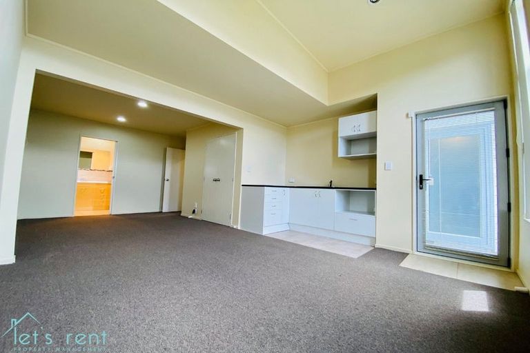 Photo of property in 42 Kokako Rise, Papakura, 2110