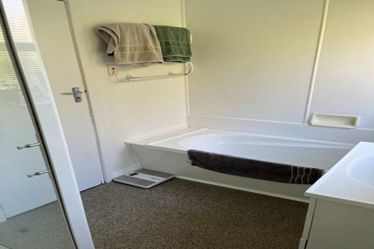 Photo of property in 22 Marshall Street, Karori, Wellington, 6012