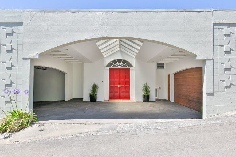 Photo of property in 12 Tensing Place, Khandallah, Wellington, 6035