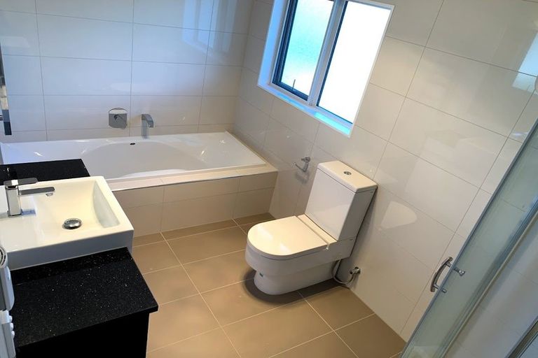 Photo of property in 37a Dominion Street, Takapuna, Auckland, 0622