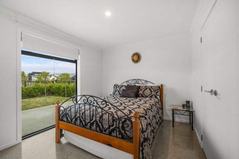 Photo of property in 4b Harakeke Drive, Wharewaka, Taupo, 3330