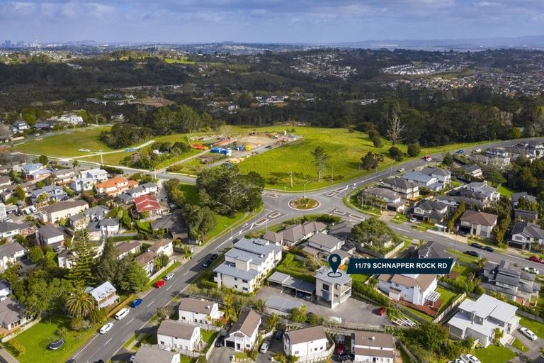 Photo of property in 11/79 Schnapper Rock Road, Schnapper Rock, Auckland, 0632