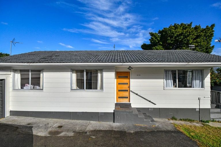 Photo of property in 2/15 Frobisher Way, Clendon Park, Auckland, 2103