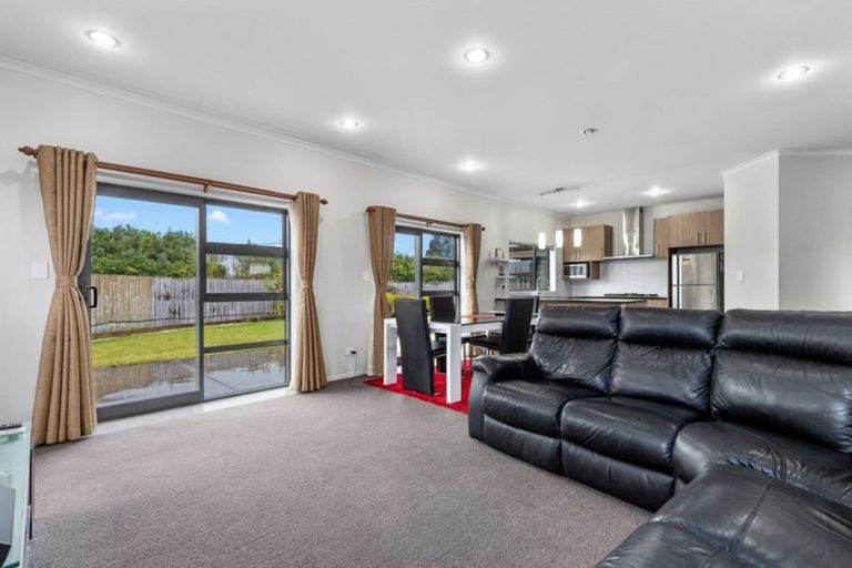 Photo of property in 214 Saint James Drive, Huntington, Hamilton, 3210