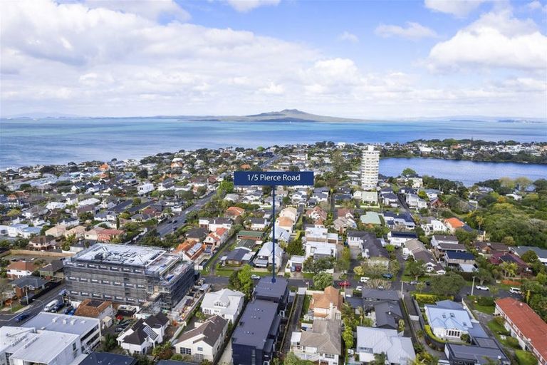 Photo of property in 5a Pierce Road, Milford, Auckland, 0620