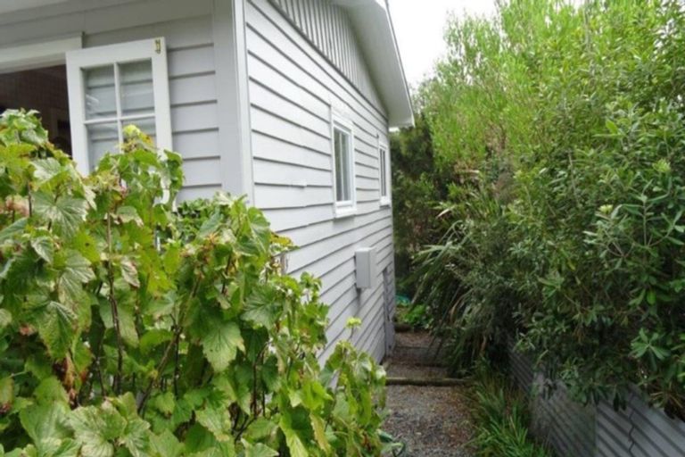 Photo of property in 27b Milton Terrace, Picton, 7220