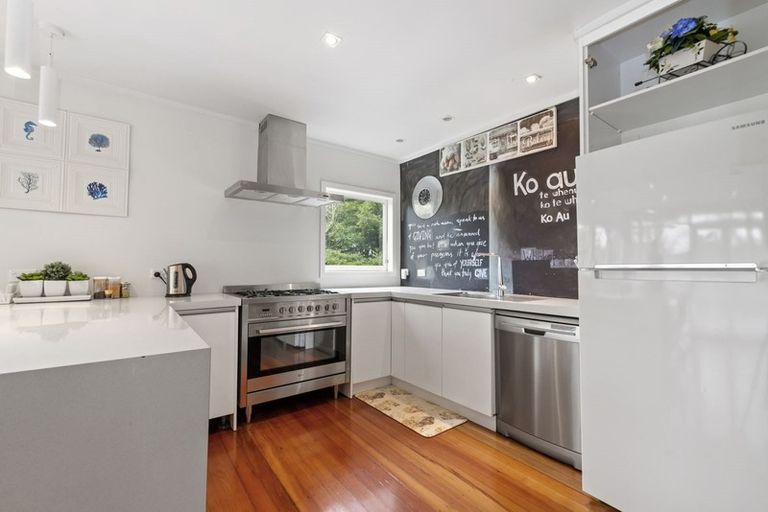 Photo of property in 113 Kawaha Point Road, Kawaha Point, Rotorua, 3010