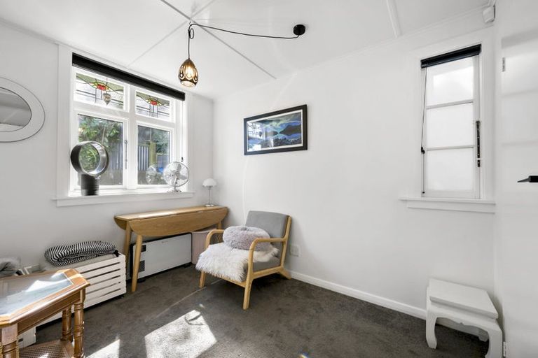 Photo of property in 409 Marine Drive, Mahina Bay, Lower Hutt, 5013