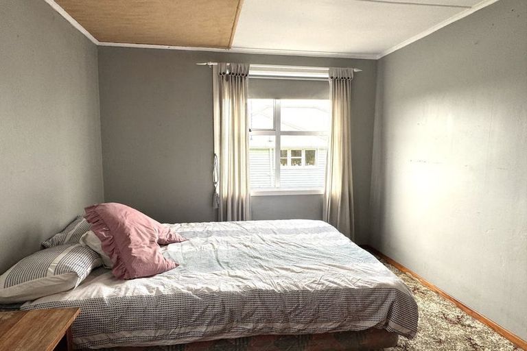 Photo of property in 14 Market Street, Kaitangata, 9210