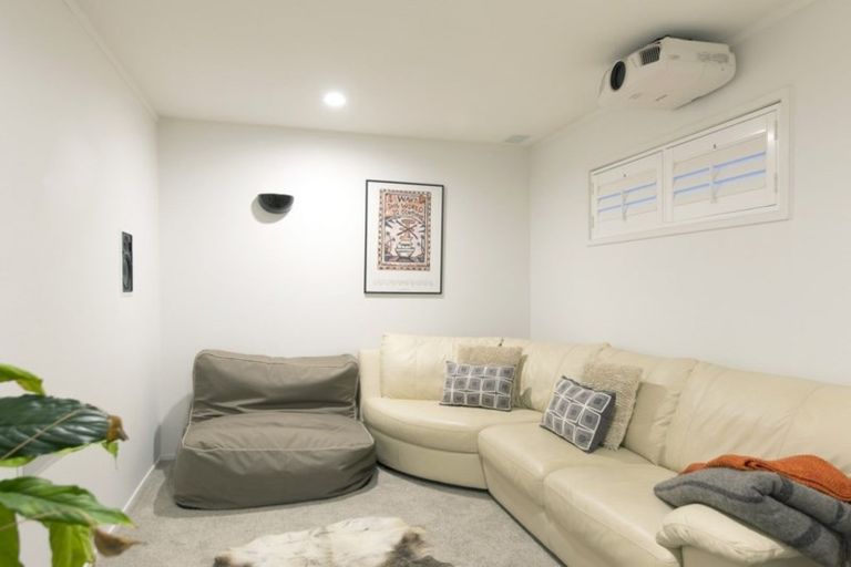 Photo of property in 21 London Street, Hampden, 9410