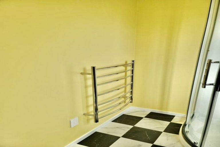 Photo of property in 18/20a Penrith Street, Westown, New Plymouth, 4310