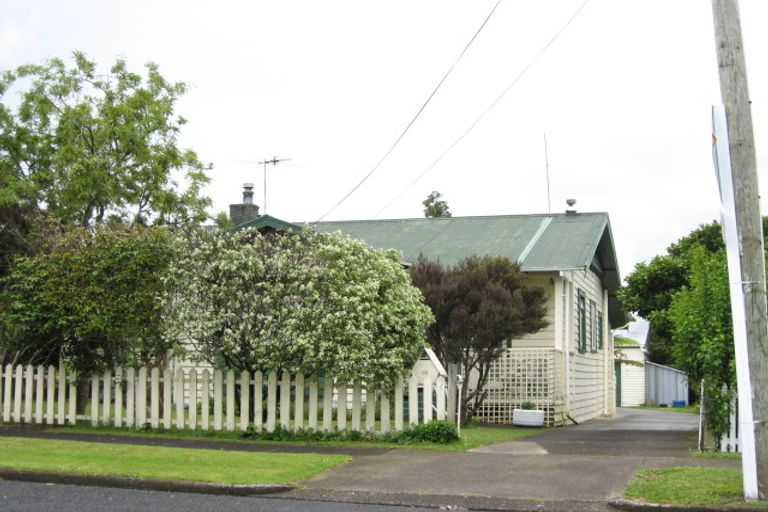 Photo of property in 10 Princes Street, Pukekohe, 2120