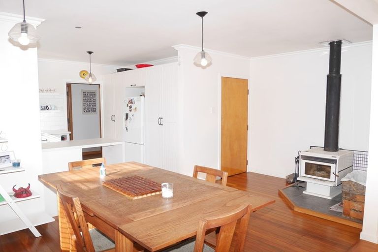 Photo of property in 27 Aorangi Road, Paraparaumu, 5032