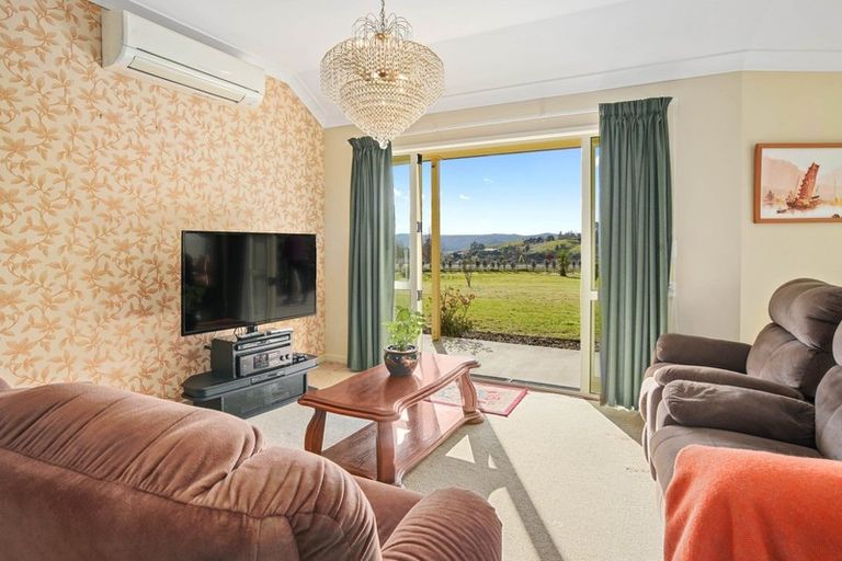 Photo of property in 120 Totara View Road, Wakefield, 7095