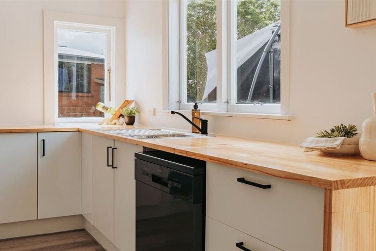 Photo of property in 313 Union Street, Milton, 9220