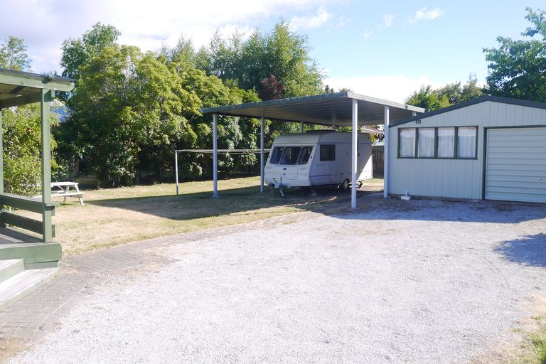 Photo of property in 8 Susan Lane, Kinloch, Taupo, 3377