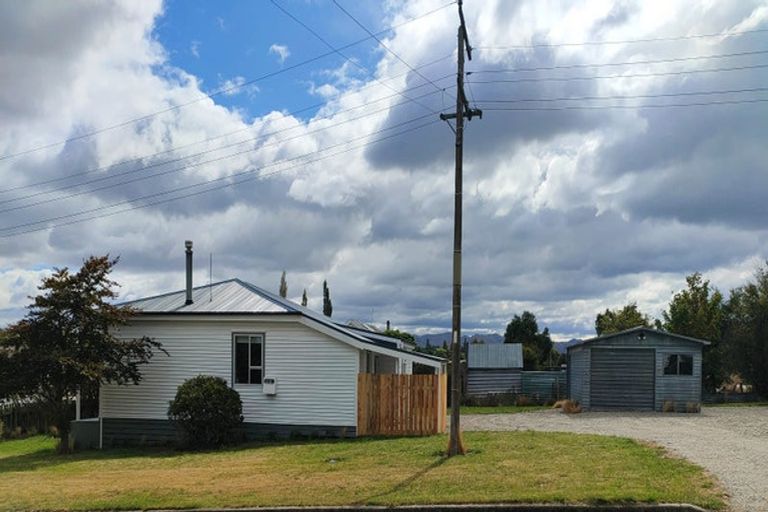 Photo of property in 2 Runbrake Street, Palmerston, 9430