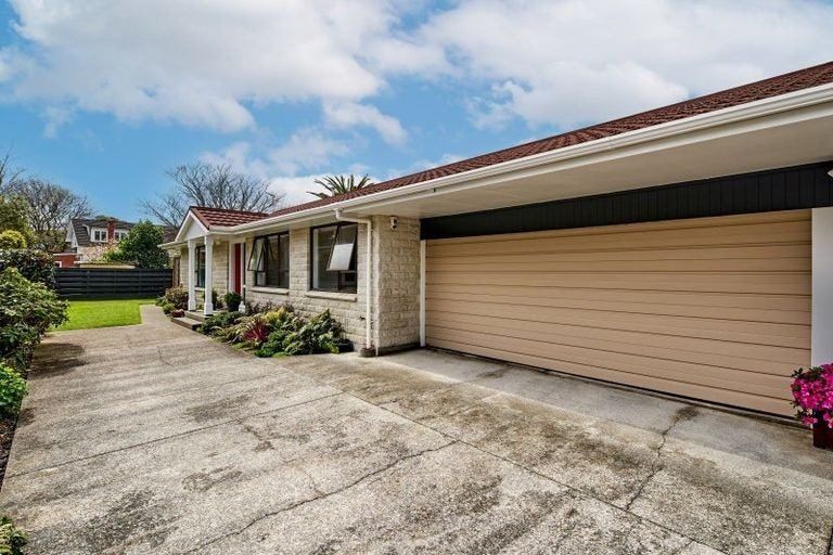 Photo of property in 19b Totara Crescent, Woburn, Lower Hutt, 5010