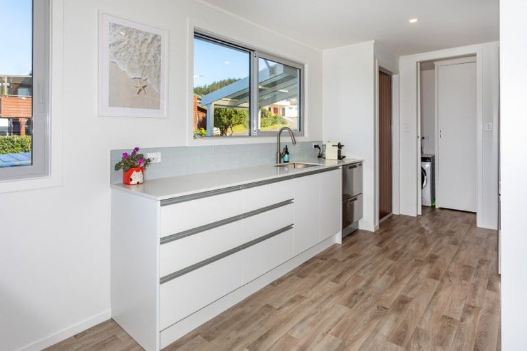Photo of property in 113 Russell Bruce Place, Onemana, Whangamata, 3691