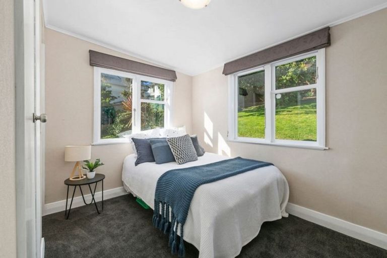 Photo of property in 46 Sheridan Terrace, Johnsonville, Wellington, 6037