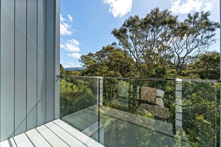 Photo of property in 15c Tabitha Crescent, Henderson, Auckland, 0612