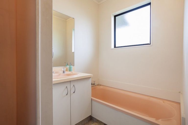 Photo of property in 4d Kimber Grove, Papamoa Beach, Papamoa, 3118