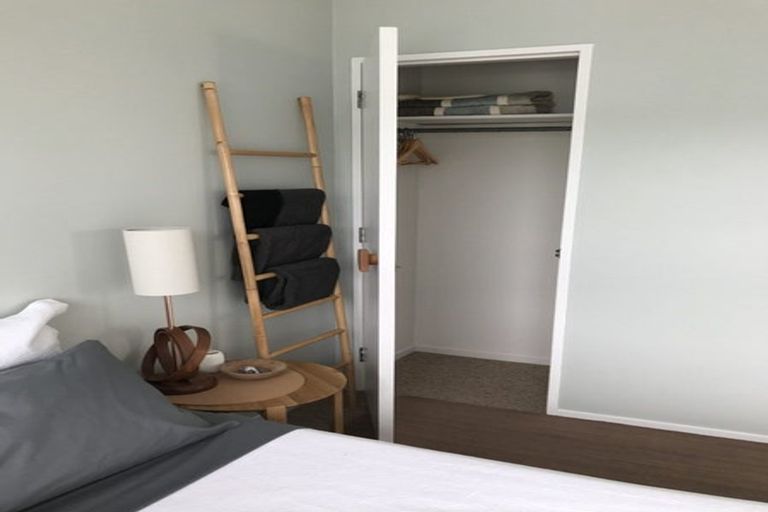 Photo of property in 44s Roxburgh Street, Mount Victoria, Wellington, 6011