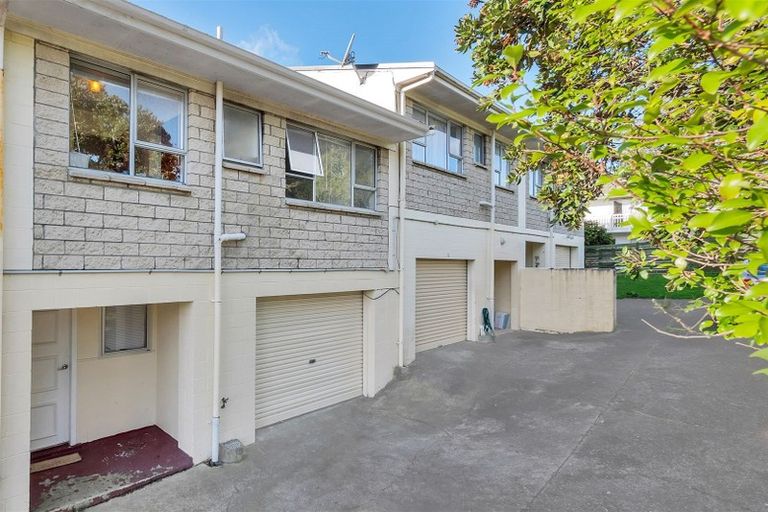 Photo of property in 2/19 Copley Street, New Lynn, Auckland, 0600