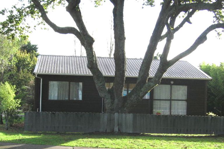 Photo of property in 1/78 Glen Road, Ranui, Auckland, 0612
