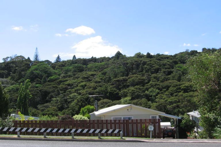 Photo of property in 64 Eskdale Road, Birkdale, Auckland, 0626