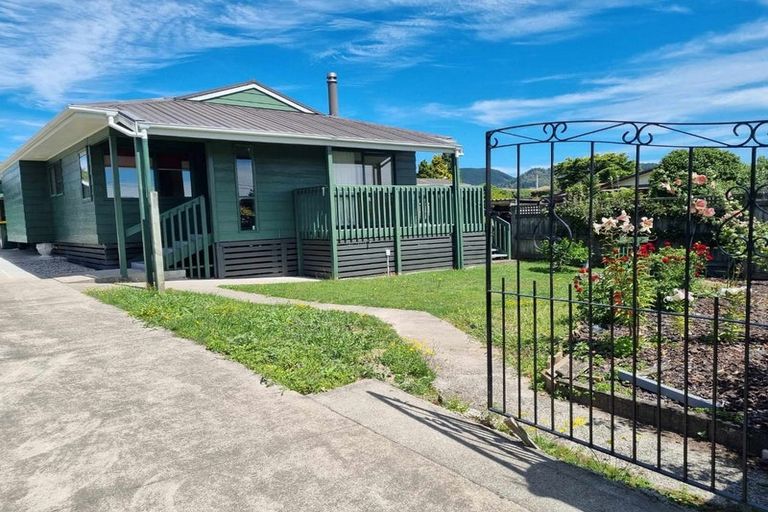 Photo of property in 19a Porikapa Road, Owhata, Rotorua, 3010