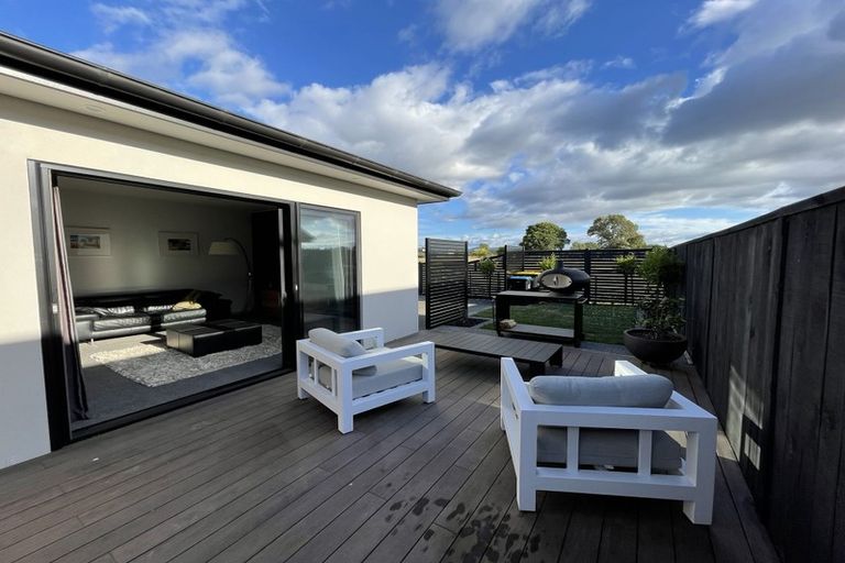 Photo of property in 2 Harrison Close, Cambridge, 3434