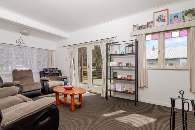 Photo of property in 13 Lee Road, Hannahs Bay, Rotorua, 3010