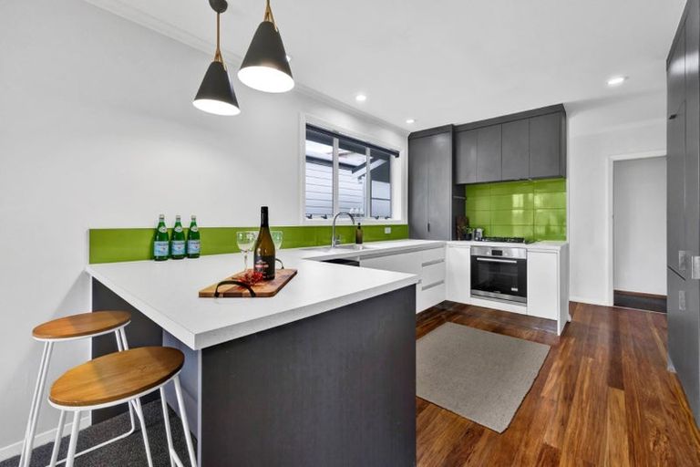 Photo of property in 3a Waimea Street, Westown, New Plymouth, 4310