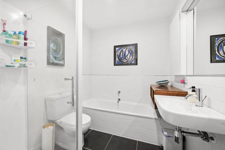 Photo of property in The Altair, 13/120 Rintoul Street, Newtown, Wellington, 6021