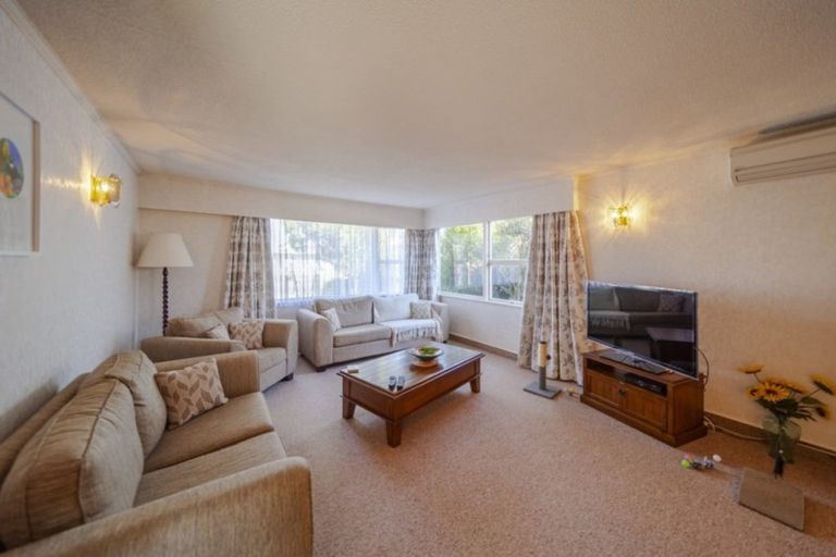 Photo of property in 10 Laurent Place, Greenmeadows, Napier, 4112