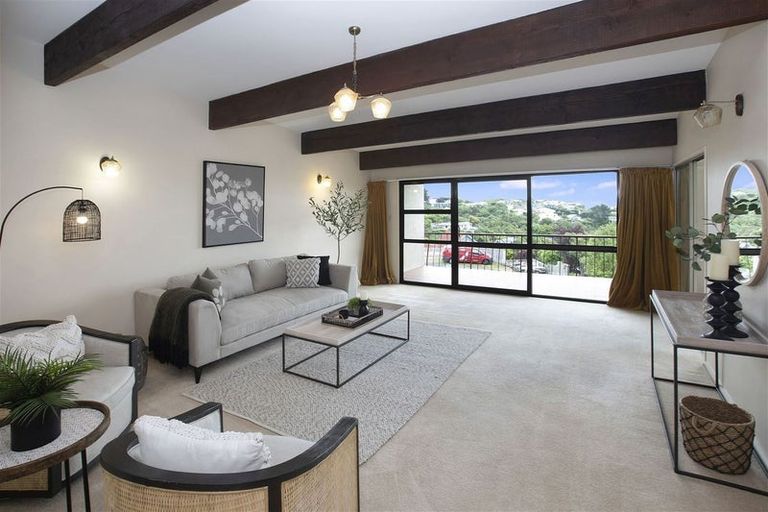 Photo of property in 7a Toledo Place, Mount Pleasant, Christchurch, 8081