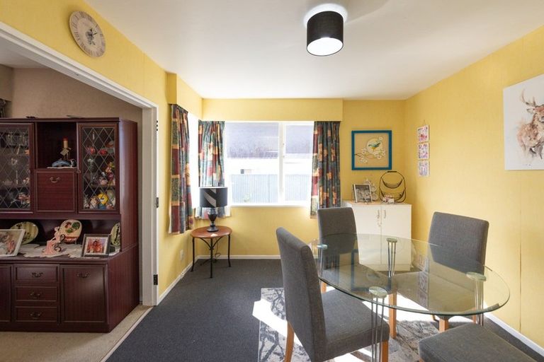 Photo of property in 8 Park Road, West End, Palmerston North, 4412