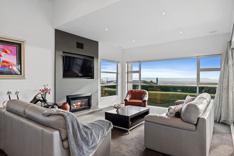 Photo of property in 241 Mount Pleasant Road, Mount Pleasant, Christchurch, 8081