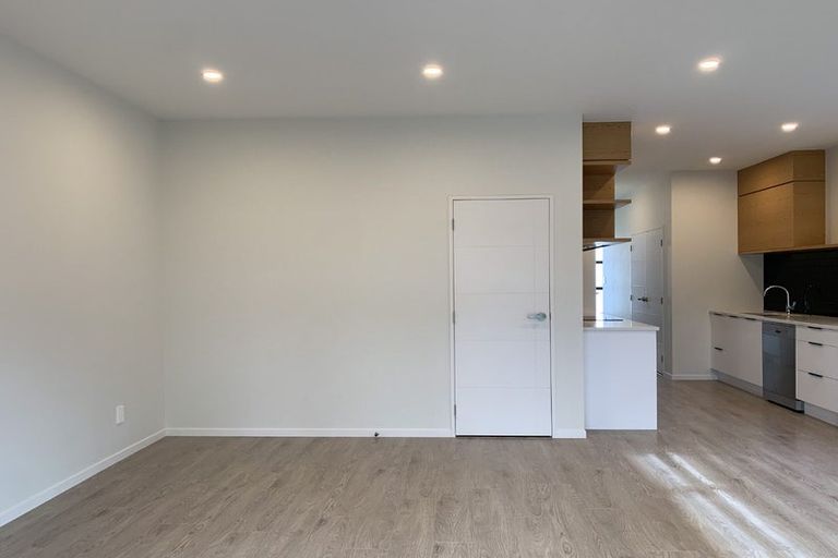 Photo of property in 1/18 Kaimai Avenue, Massey, Auckland, 0614